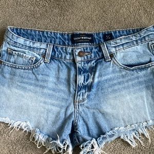 Lucky Brand Distressed Short 4/27